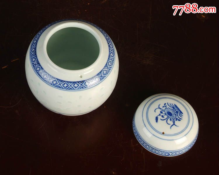 景德镇文革老厂瓷器/包老保真/出口瓷--青花玲珑宝珠坛