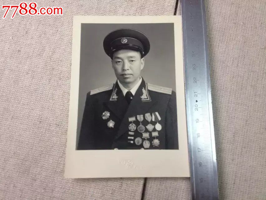 五五少校礼服大照片