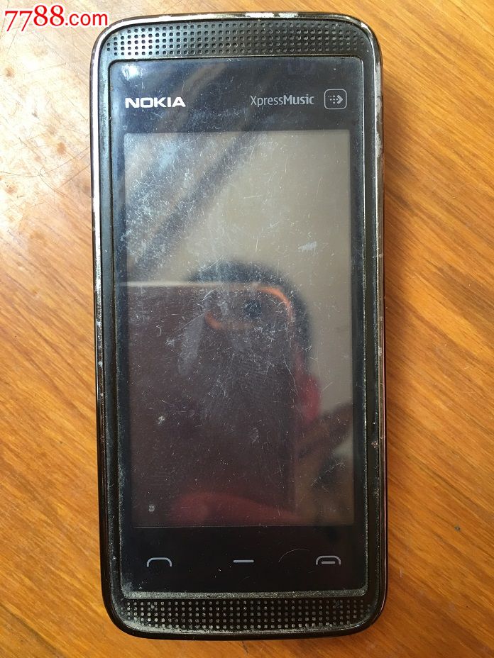 诺基亚5530旧手机一个