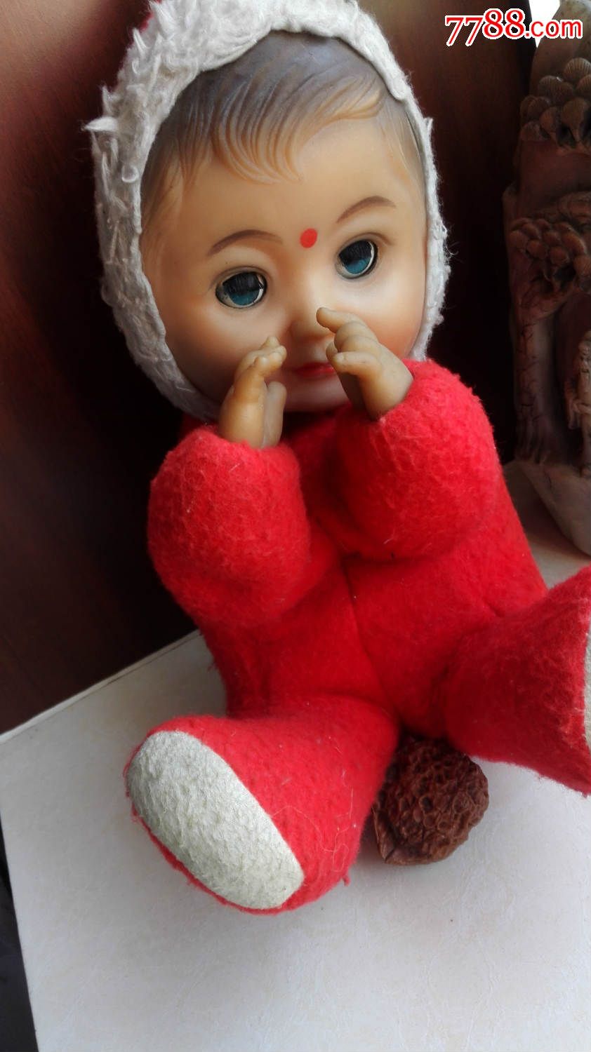 怀旧经典收藏七八十年代歪脖活眼红色毛绒布娃娃高41厘米