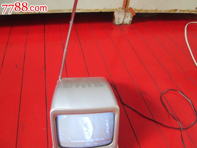 5寸黑白电视机